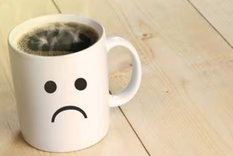 Consumir demasiado café se asocia a padecer un deterioro neurocognitivo acelerado, según un estudio. Foto: Shutterstock