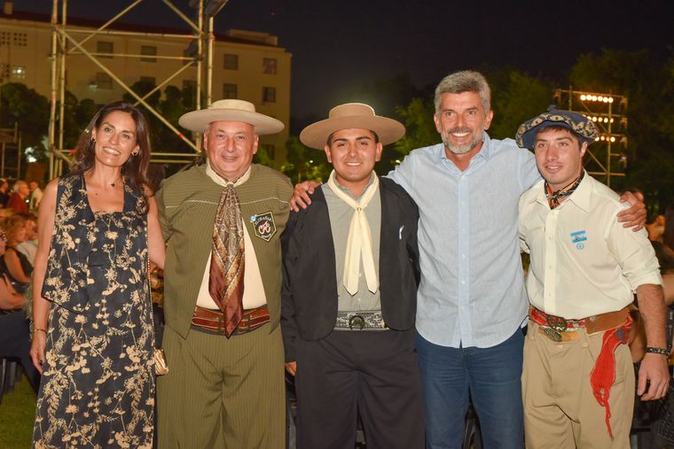 Daniela Furlan, Germán Carmona , Edgardo Lemoli, Ulpiano Suárez, Martínez Gonzalo Daniela Furlan, Germán Carmona , Edgardo Lemoli, Ulpiano Suárez, Martínez Gonzalo