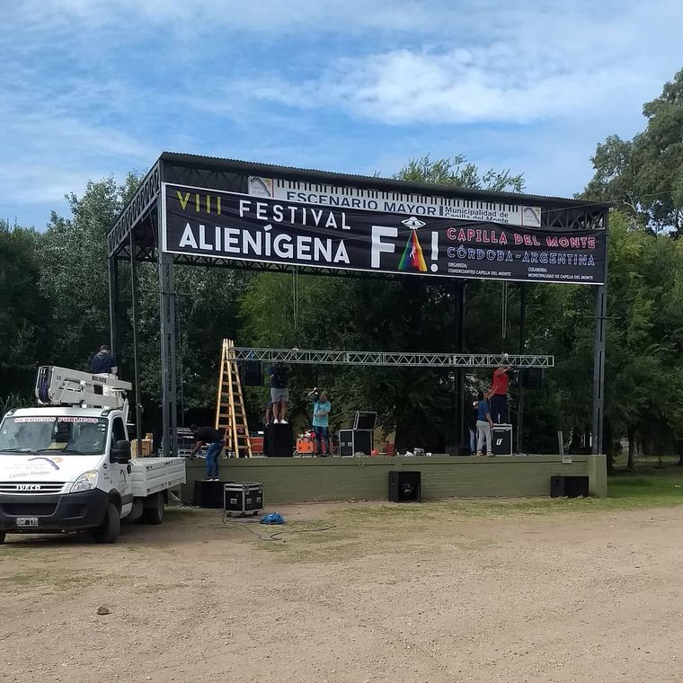 En Capilla del Monte se organiza el Festival Alienígena. En Capilla del Monte se organiza el Festival Alienígena.