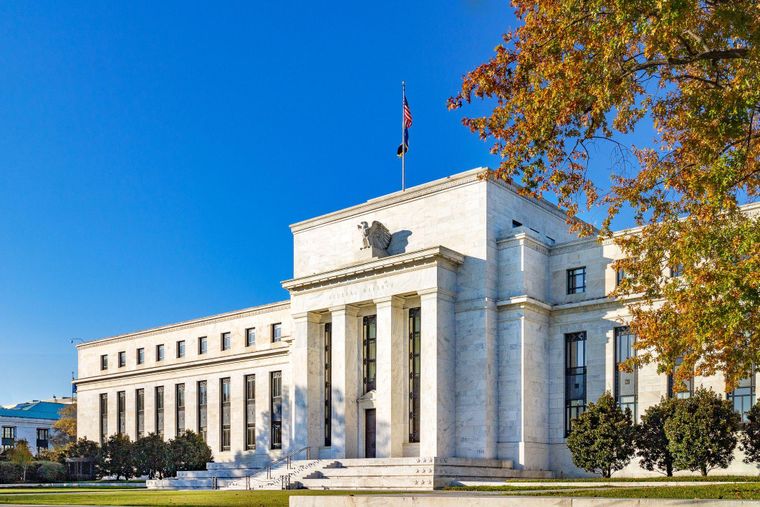 Equivalente a un banco central, la Fed tiene un rol crucial en la economía estadounidense.