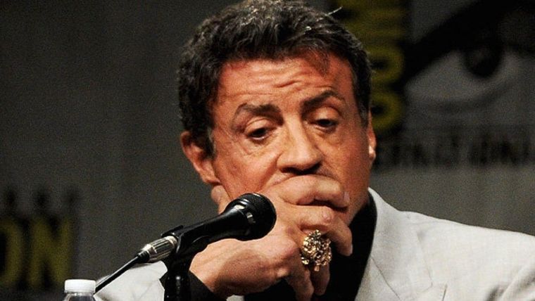 Sylvester subasta sus relojes.