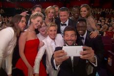 El selfie más posteada en las redes fue la que compartió la actriz Ellen DeGeneres con un grupo de actores de Hollywood, durante los Oscars. Obtuvo más de 3 millones de retweets Foto: Twitter Ellen DeGeneres