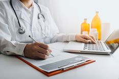 El profesional está siendo investigado (foto ilustrativa) Foto: Shutterstock