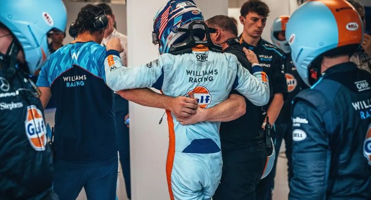 Tras el Gran Premio de Qatar de 2023, varios pilotos terminaron deshidratados. Tras el Gran Premio de Qatar de 2023, varios pilotos terminaron deshidratados.