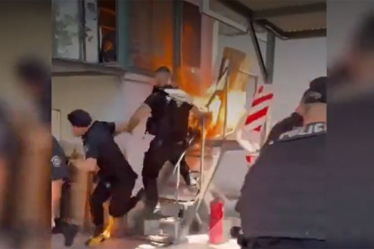 Un trabajador se prendió fuego porque no le pagan el sueldo hace meses en Rosario.