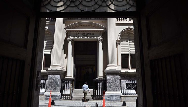 El Banco Central tuvo una sangría de dólares. Foto: Télam