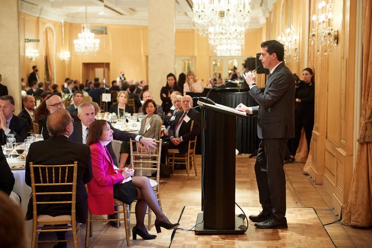 Eduardo Wado de Pedro expuso anoche ante más de 60 empresarios y CEO de multinacionales.