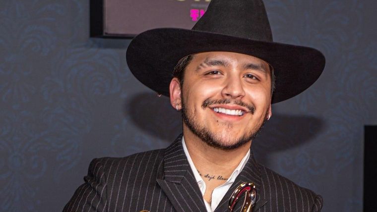 Foto: https://www.lavanguardia.com/cultura/20220621/8355117/cuatro-detenidos-presunta-estafa-cancelacion-concierto-christian-nodal.html