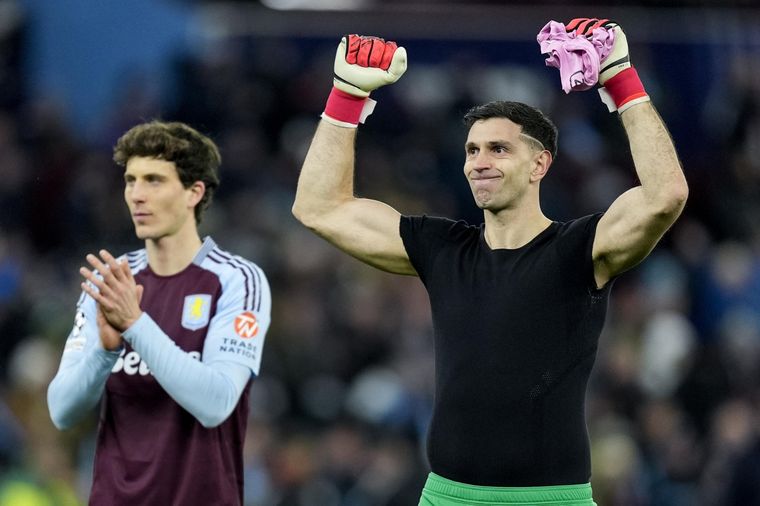 El Aston Villa del Dibu Martínez a semis de la FA Cup. Foto: EFE