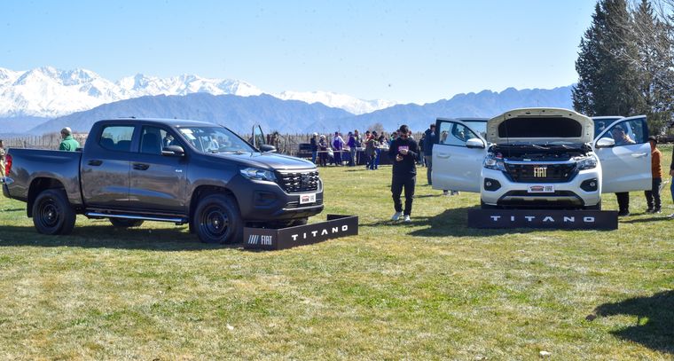 Muchos de los presentes destacaron la capacidad de carga de la Fiat Titano: hasta 1.020 kg y remolque de 3.500 kg. Muchos de los presentes destacaron la capacidad de carga de la Fiat Titano: hasta 1.020 kg y remolque de 3.500 kg.