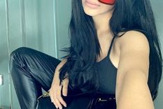 bellisima: charlotte caniggia cautivo a sus fanaticos frente al espejo