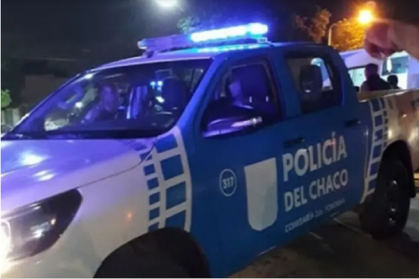 Un hombre fue asesinado de una puñalada en una pierna y murió en el Chaco. Los sospechosos son sus hermanos y un amigo.