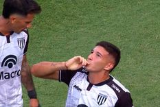 Luciano Paredes festeja el histórico gol de Gimnasia en la Bombonera. Luciano Paredes festeja el histórico gol de Gimnasia en la Bombonera.