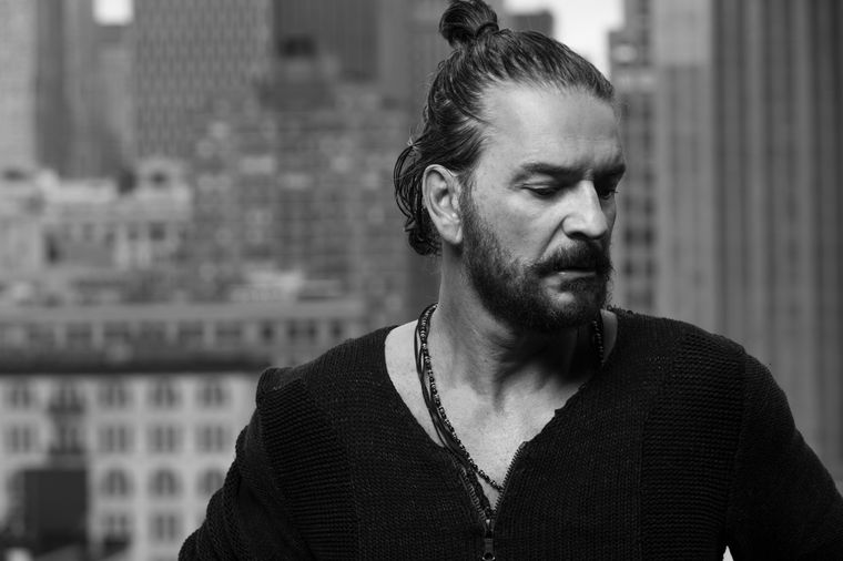 Ricardo Arjona canceló sus conciertos de Argentina, Chile y Bolivia.