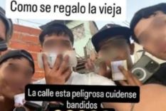Sin freno. Los delincuentes festejan el aberrante hecho que cometieron Foto: Captura