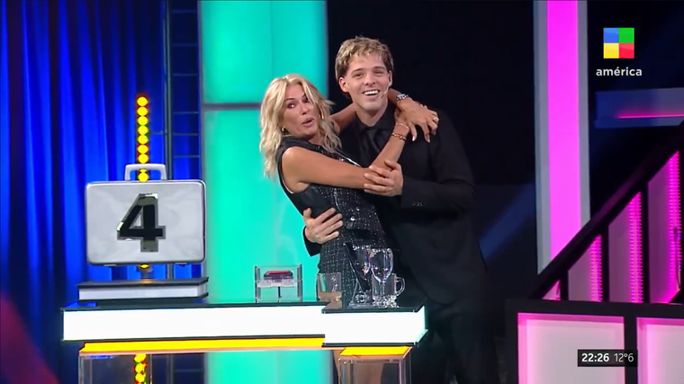 Yanina Latorre incomodó a Santiago Maratea. Foto: captura de video/ América TV. Yanina Latorre incomodó a Santiago Maratea. Foto: captura de video/ América TV. 