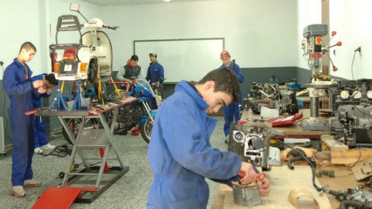 Una compañía desarrolló una iniciativa orientada a la formación y profesionalización de técnicos y prestadores de servicios del hogar.