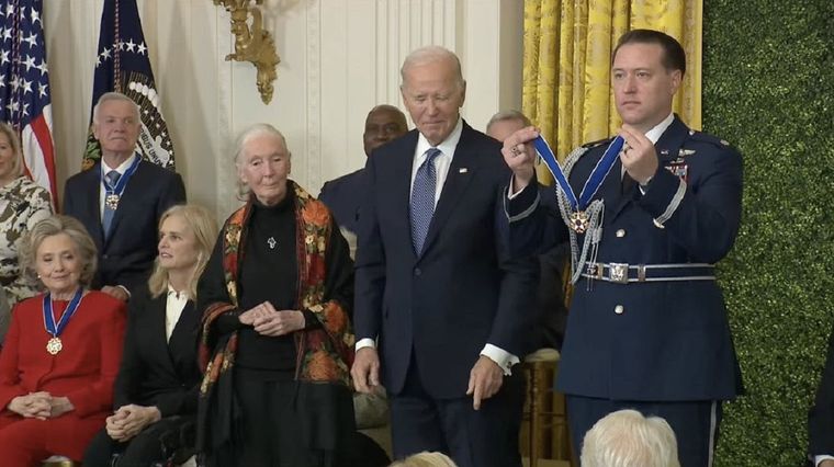 Joe Biden le otorgó la Medalla de la Libertad a Lionel Messi y el argentino, que está de vacaciones en su país, decidió no asistir a la ceremonia. Foto: @WhiteHouse