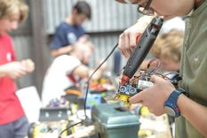 El torneo reunirá a más de 400 robots en la Nave Cultural. El torneo reunirá a más de 400 robots en la Nave Cultural.