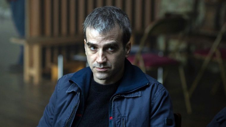 Dirige y es protagonista. Fuente: Netflix.