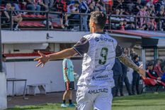 &nbsp;Ferreyra celebra uno de sus goles en Gimnasia