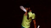 En España temen que Carlos Alcaraz pueda estar un tiempo largo sin jugar.