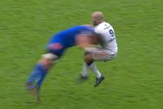 Pieterse vio la roja por este duro choque contra Lucu Foto: captura de TV