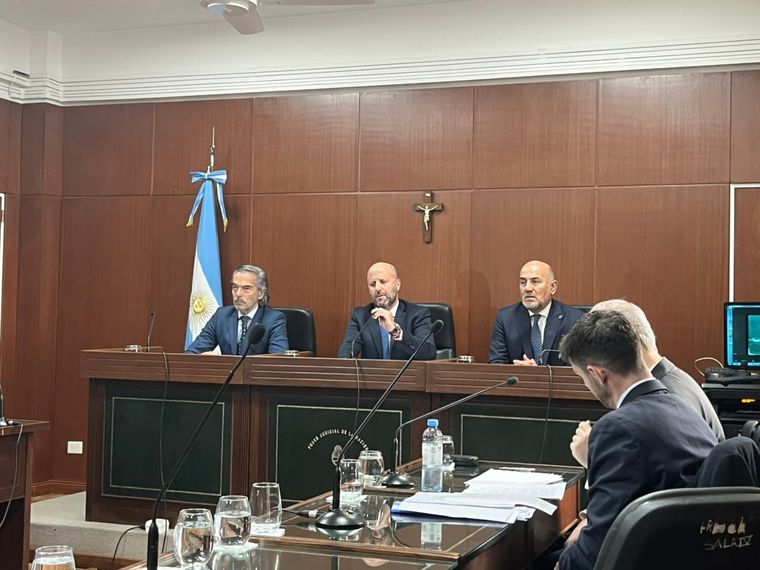 Jueces de Casación (izquierda a derecha: Gustavo Hornos, Mariano Borinsky y Diego Barroetaveña)