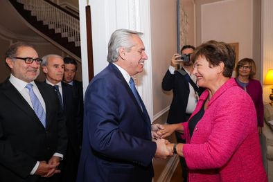 MDZol | El presidente Alberto Fernández junto con Sergio Massa, se reunió en Bali con Kristalina Georgieva, directora del Fondo Monetario Internacional Foto: Presidencia de la Nación