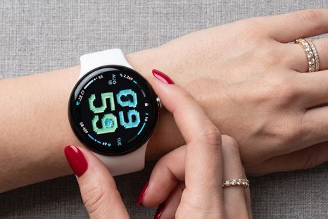 l modelo Pixel Watch 5 incorpora el asistente Gemini para responder tareas sin conexión.