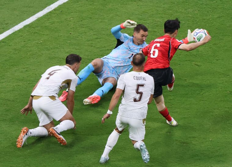 Corea del Sur venció a República Checa se enfrentan en el Estadio AKRON de Guadalajara.