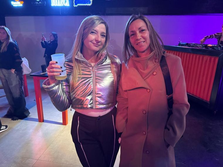 Paola Piquer fue con su amiga Julieta Di Prima. Paola Piquer fue con su amiga Julieta Di Prima.