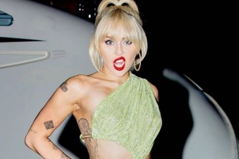 Miley Cyrus volvió a cautivar a todos con un outfit de elevado costo (Foto: @mileycyrus) Foto: Instagram