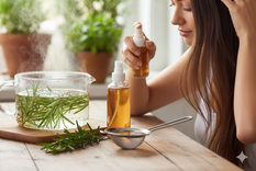 Un tónico natural para revitalizar el cabello. Fuente: IA Gemini.