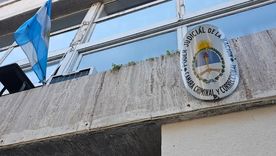 El delincuente seguirá en la cárcel tras no poder demostrar ser el padre de su presunto hijo.