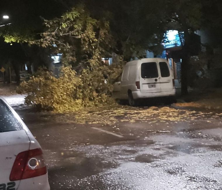 Fuerte tormenta en todo Mendoza Foto: Gentileza