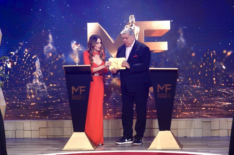 Luis Ventura, Presidente de APTRA, anunció los ternados en el programa de Verónica Lozano. Foto: Gentileza telefe