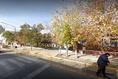 El hecho se dio en la puerta del Colegio Español, según indicó el Ministerio de Seguridad Foto: Google Maps El hecho se dio en la puerta del Colegio Español, según indicó el Ministerio de Seguridad Foto: Google Maps