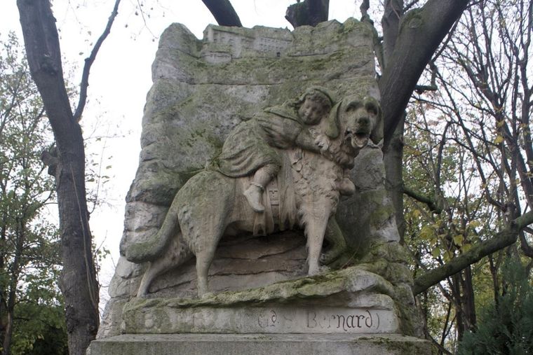 Más de 40.000 animales reposan sus restos en Asnières con más de cinco mil monumentos. Foto: Gentileza