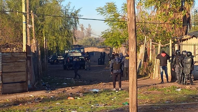 Los allanamientos se realizan en Villa Junín, en Las Heras Foto: Yamila Vera/MDZ