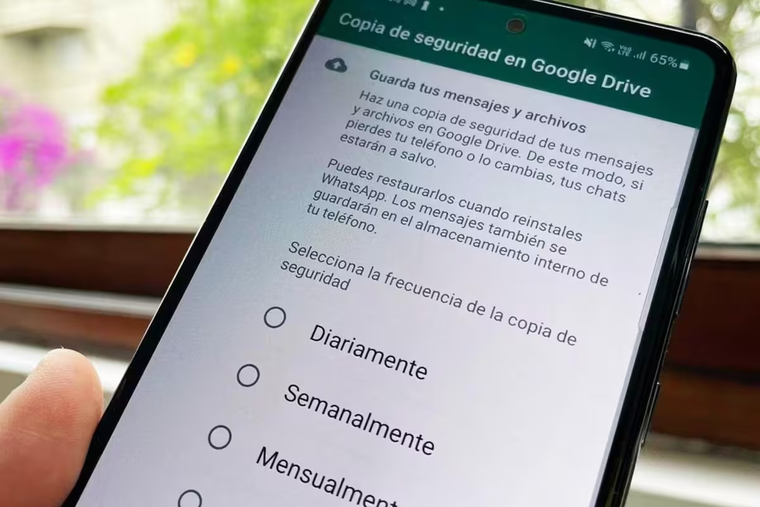Whatsapp actualiza la política de seguridad para las copias de seguridad. Whatsapp actualiza la política de seguridad para las copias de seguridad.