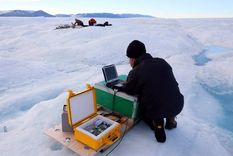 deshielo global Investigadores en el lugar del estudio, en Groenlandia. Foto: Pnas. deshielo global Investigadores en el lugar del estudio, en Groenlandia. Foto: Pnas.