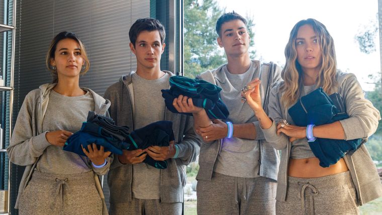 Foto: https://www.infobae.com/que-puedo-ver/2022/05/07/bienvenidos-a-eden-quien-es-quien-en-la-serie-de-misterio-que-recien-llego-a-netflix/