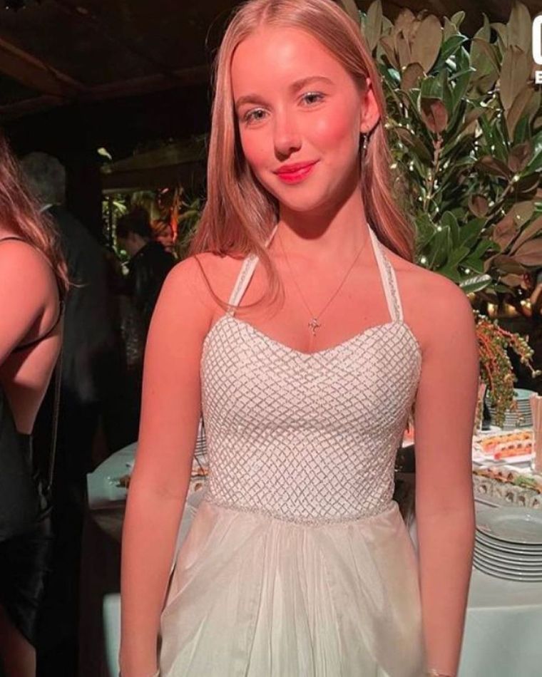 Estos fueron los looks de 15 de Taína Gravier, hija de Valeria Mazza y Alejandro Gravier Foto: Instagram