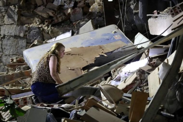 El doble terremoto en Venezuela llevó completa desolación. Foto Efe