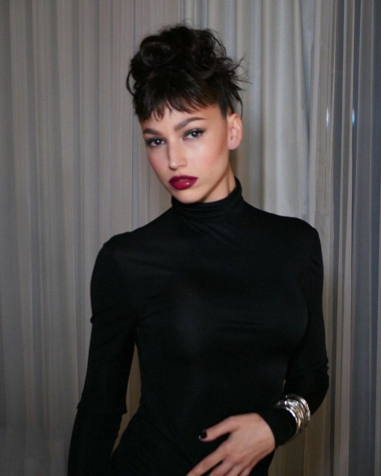 Úrsula Corberó y Hailey Bieber juegan a un duelo de estilos con este vestido Foto: Instagram