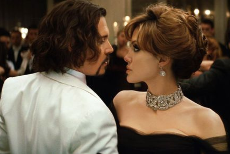 JOHNNY DEPP Y ANGELINA JOLIE PROTAGONIZARON EL TURISTA. DURANTE EL RODAJE DE LA PELÍCULA ALGO PASÓ ENTRE ELLOS.