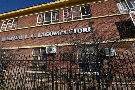 El sujeto fue asistido en el hospital Lagomaggiore Foto: ALF PONCE MERCADO / MDZ