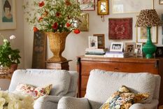 Traer al hogar de flores y plantas frescas. Foto: Cathy Nordström