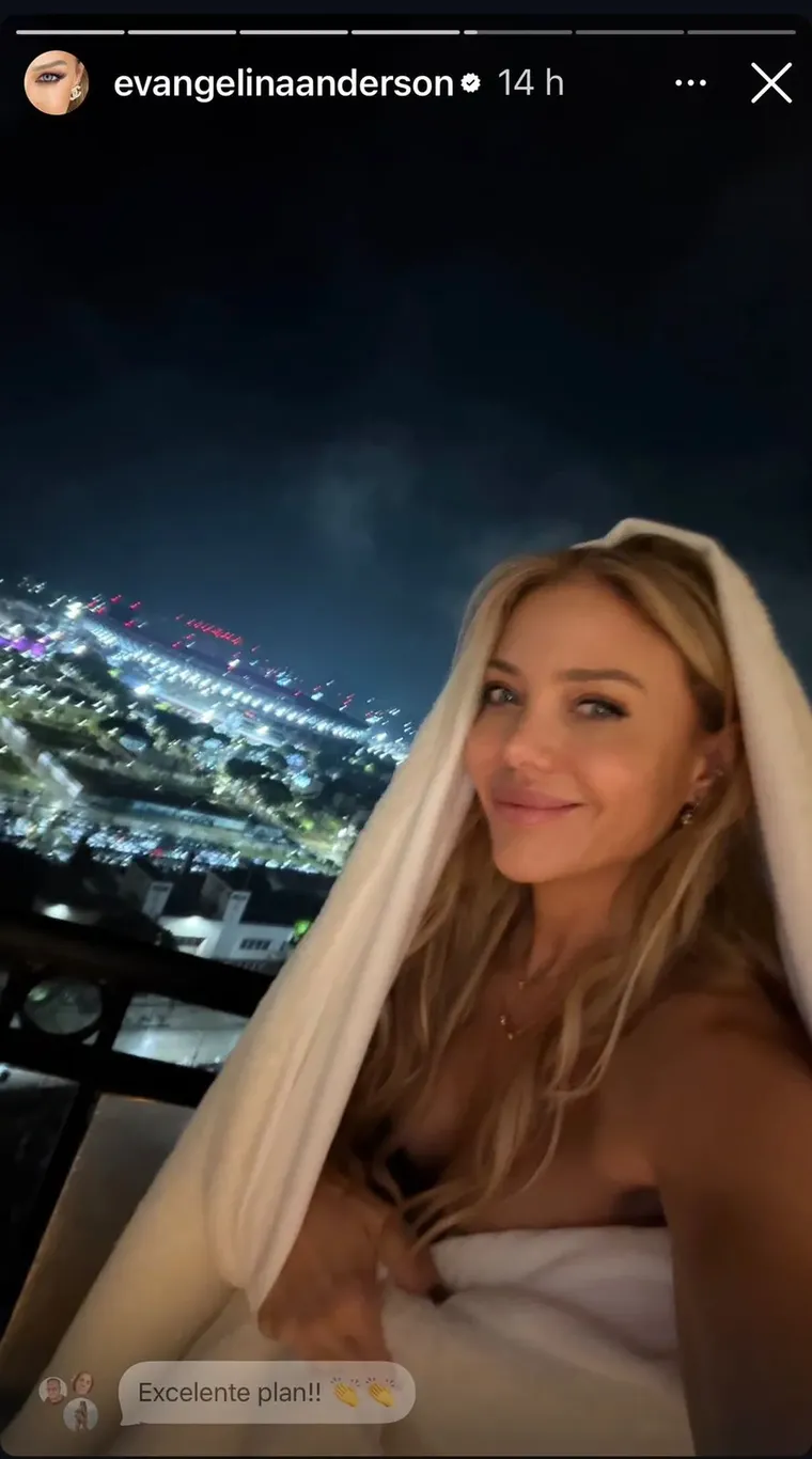 La imagen de la polémica: la modelo envuelta en una manta blanca que despertó sospechas de desnudez. La imagen de la polémica: la modelo envuelta en una manta blanca que despertó sospechas de desnudez.